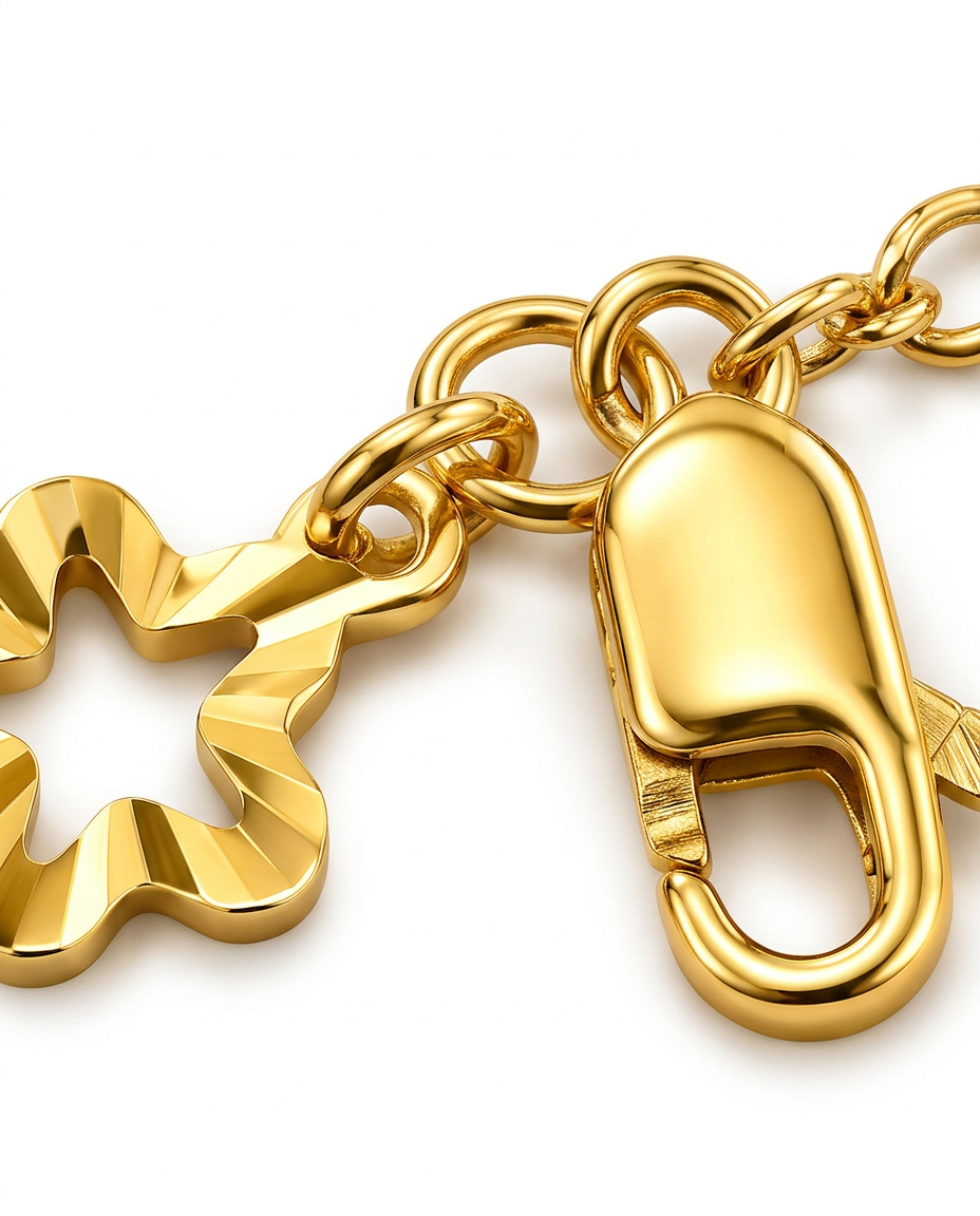 916 Gold Bracelet 5 Clover Carved C S
